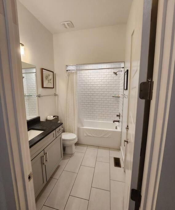 Casa vacanze Vibe/3 Miles 2broadway/11 Bds *